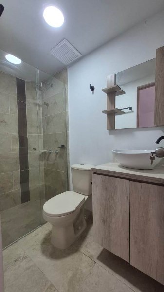 Apartamento para el arriendo en Itagüí el codigo es 13464 Foto 12
