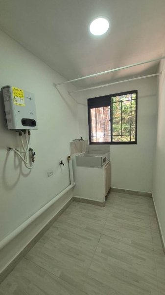 Apartamento para el arriendo en Itagüí el codigo es 13464 Foto 14