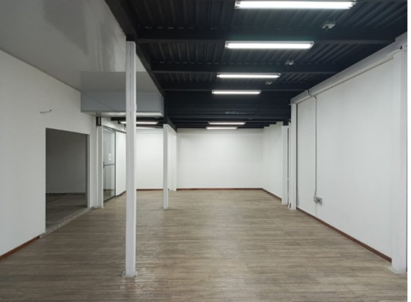 Oficina para el arriendo en Itagüí el codigo es 17141 Foto 2