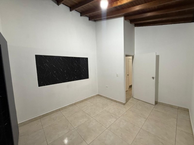 Casa para el arriendo en Medellín el codigo es 17263 Foto 6