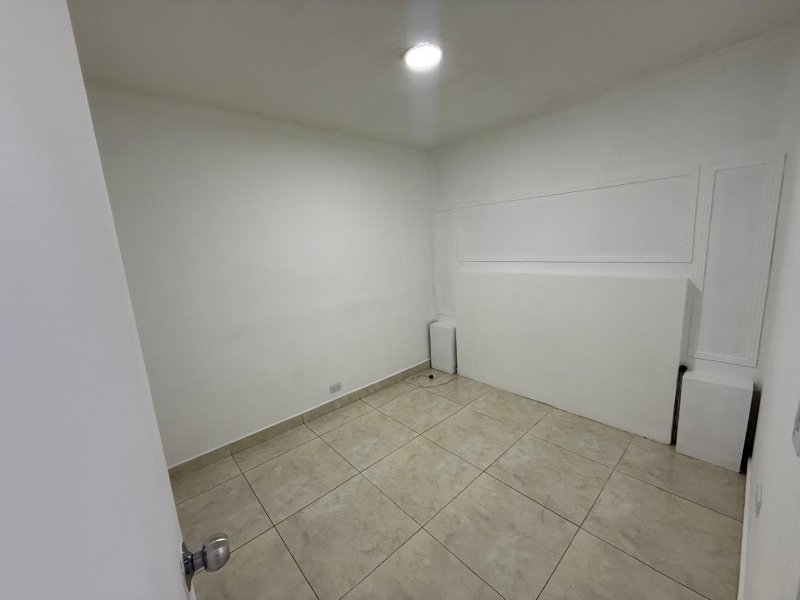 Casa para el arriendo en Medellín el codigo es 17263 Foto 8