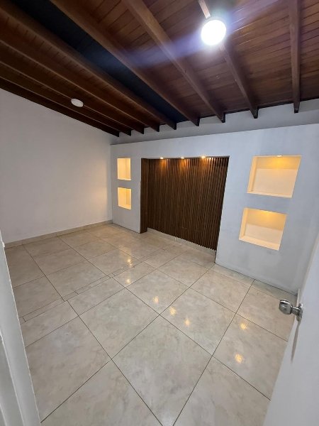 Casa para el arriendo en Medellín el codigo es 17263 Foto 3