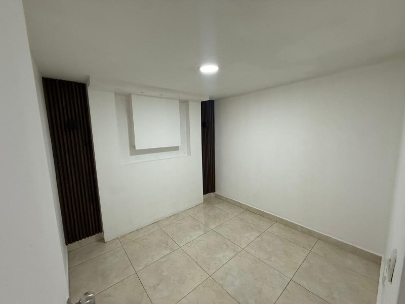 Casa para el arriendo en Medellín el codigo es 17263 Foto 11
