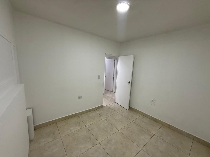 Casa para el arriendo en Medellín el codigo es 17263 Foto 14