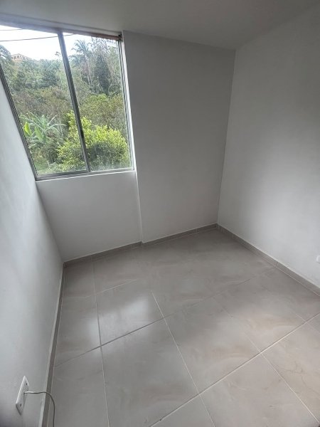 Apartamento para el arriendo en La Estrella el codigo es 18054 Foto 4