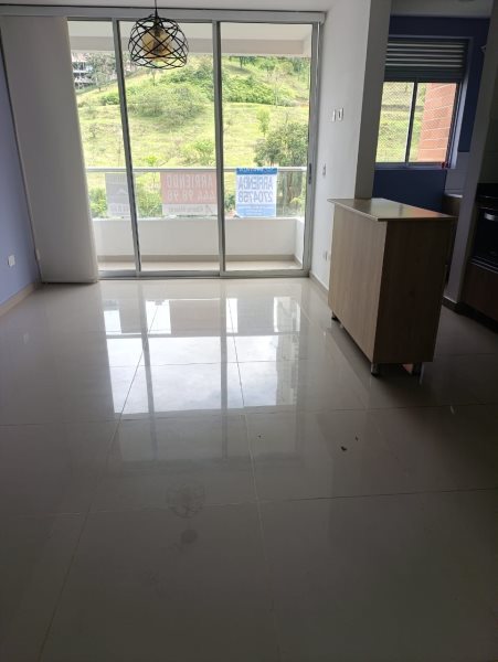 Apartamento para el arriendo en Sabaneta el codigo es 12458 Foto 2