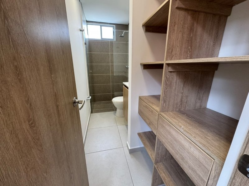 Apartamento para el arriendo en Itagüí el codigo es 17750 Foto 13