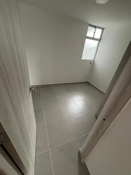 Apartamento para el arriendo en Sabaneta el codigo es 17810 Foto 8