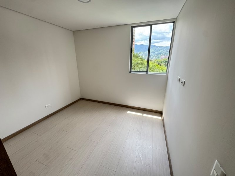 Apartamento para el arriendo en Itagüí el codigo es 17750 Foto 10