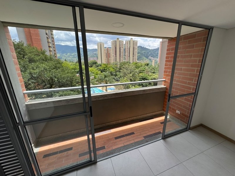 Apartamento para el arriendo en Itagüí el codigo es 17750 Foto 7