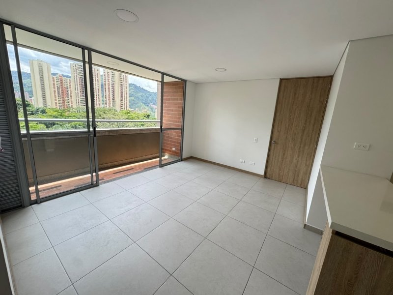 Apartamento para el arriendo en Itagüí el codigo es 17750 Foto 6