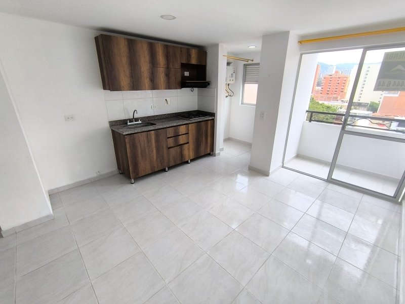 Apartamento para el arriendo en Sabaneta el codigo es 10731 Foto 3