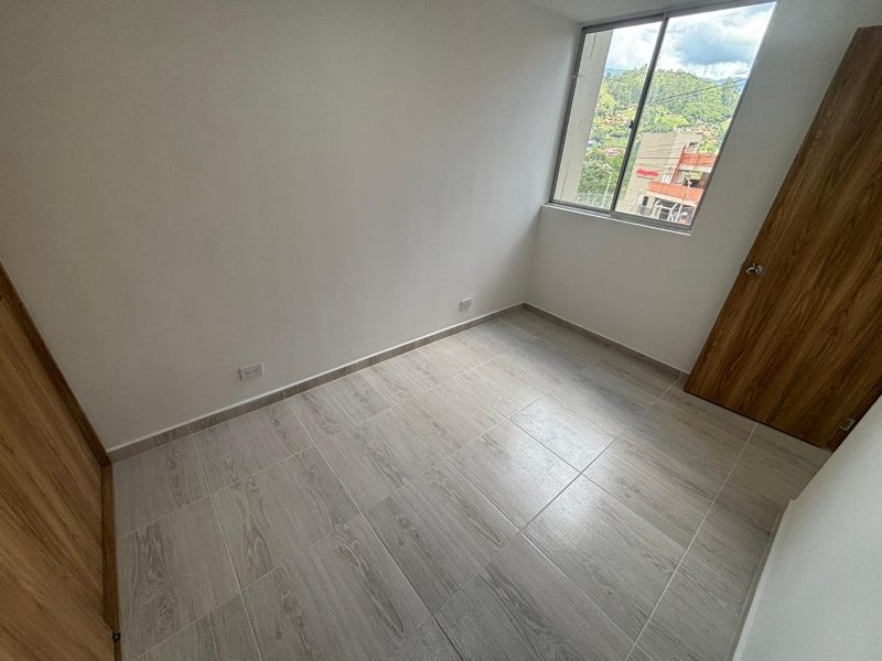 Apartamento para el arriendo en La Estrella el codigo es 17245 Foto 10