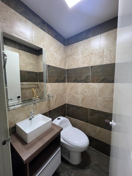 Oficina-Local para el arriendo en Medellín el codigo es 17248 Foto 15