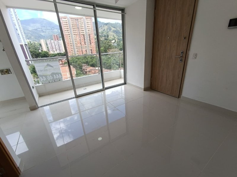 Apartamento para el arriendo en Sabaneta el codigo es 17701 Foto 2