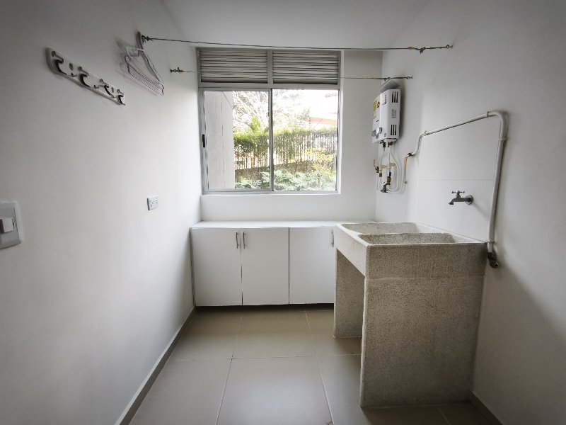 Apartamento para el arriendo en Sabaneta el codigo es 18053 Foto 9