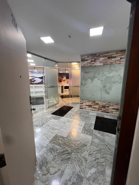 Oficina-Local para el arriendo en Medellín el codigo es 17248 Foto 10