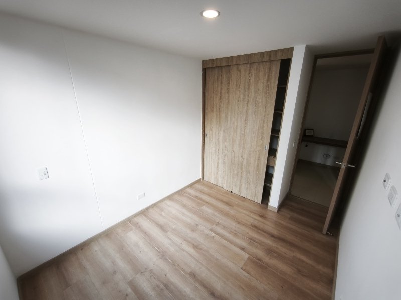 Apartamento para el arriendo en Sabaneta el codigo es 18053 Foto 6