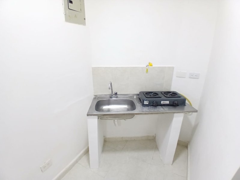 Local para el arriendo en Sabaneta el codigo es 17816 Foto 3