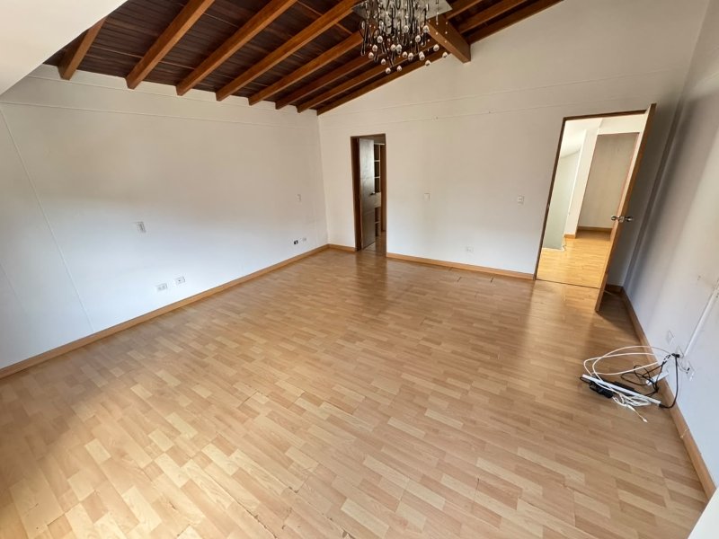 Casa para el arriendo en Sabaneta - San Jose el codigo es 17569 Foto 9