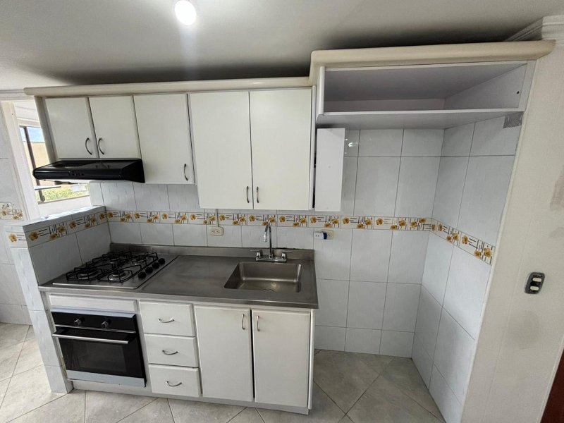 Apartamento para el arriendo en Sabaneta el codigo es 17231 Foto 2