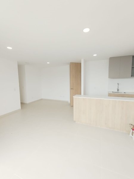 Apartamento para el arriendo en Sabaneta el codigo es 17723 Foto 2