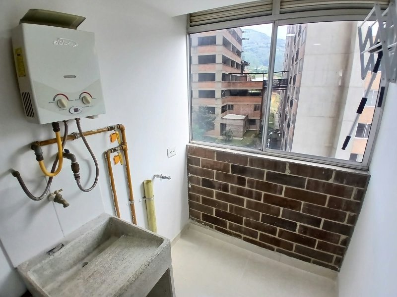 Apartamento para el arriendo en Sabaneta el codigo es 18074 Foto 12
