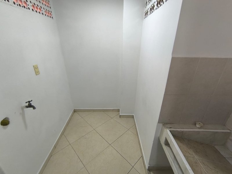 Apartamento para el arriendo en Sabaneta el codigo es 6537 Foto 12