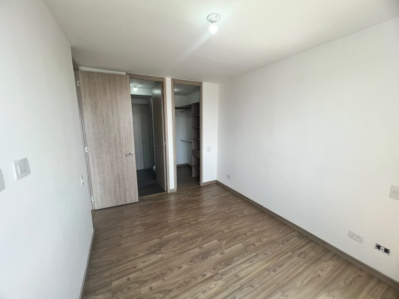 Apartamento para el arriendo en Sabaneta el codigo es 17677 Foto 9