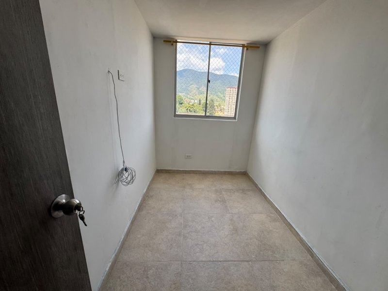 Apartamento para el arriendo en Medellín el codigo es 18045 Foto 9