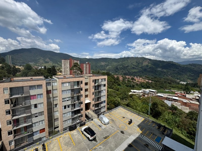 Apartamento para el arriendo en Medellín el codigo es 18045 Foto 6