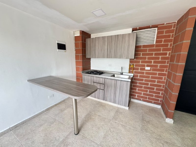 Apartamento para el arriendo en Medellín el codigo es 18045 Foto 2