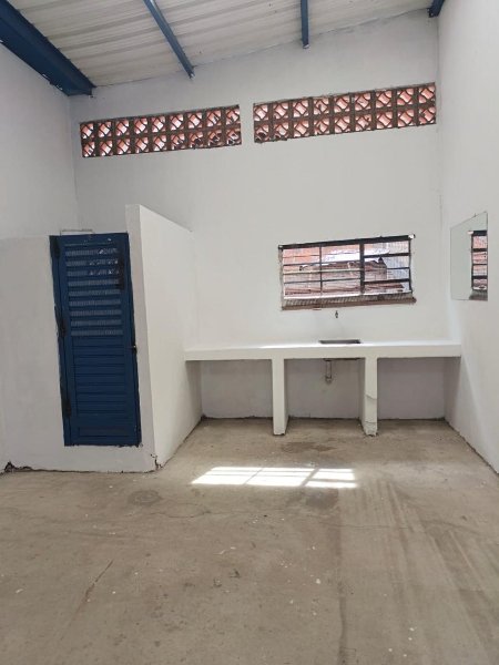 Local para el arriendo en Medellín el codigo es 17621 Foto 7