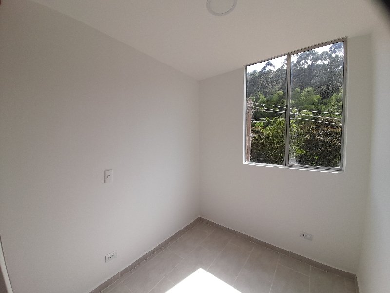 Apartamento para el arriendo en Sabaneta el codigo es 12621 Foto 6