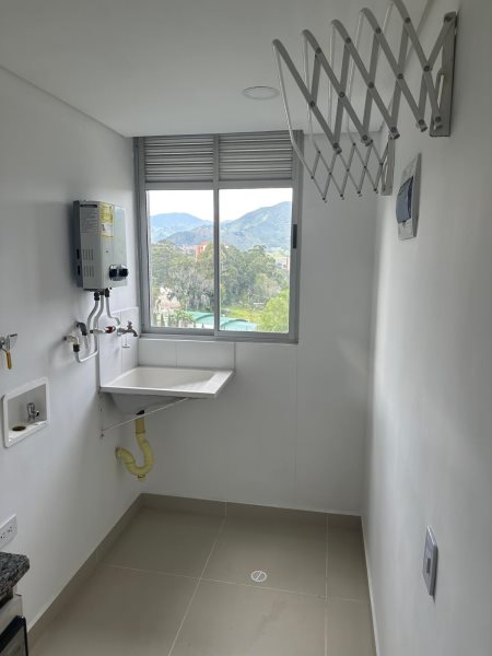 Apartamento para el arriendo en La Estrella el codigo es 16760 Foto 14