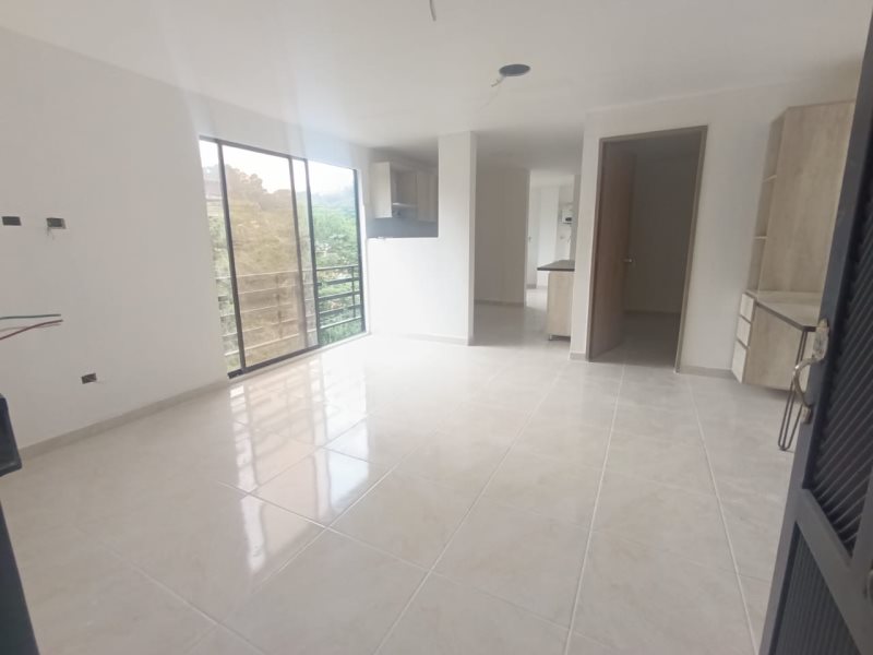 Apartamento para el arriendo en Itagüí el codigo es 16996 Foto 6