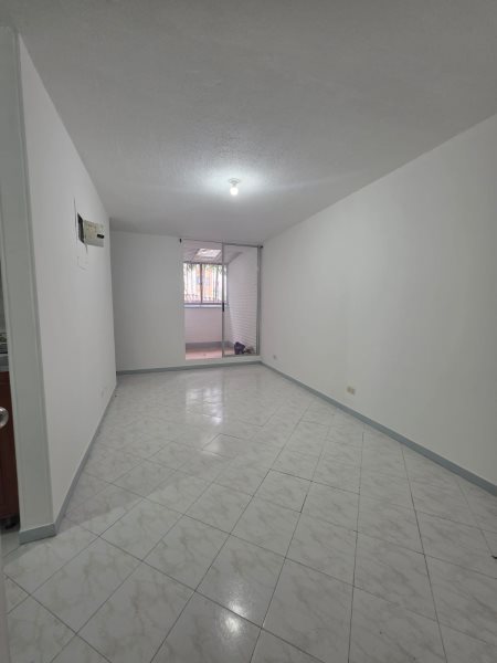 Apartamento para el arriendo en Medellín el codigo es 16983 Foto 3