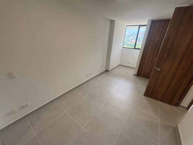 Apartamento para el arriendo en Envigado el codigo es 17247 Foto 7