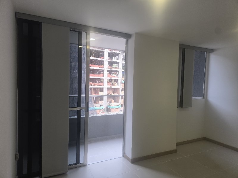Apartamento para el arriendo en Envigado el codigo es 17990 Foto 5