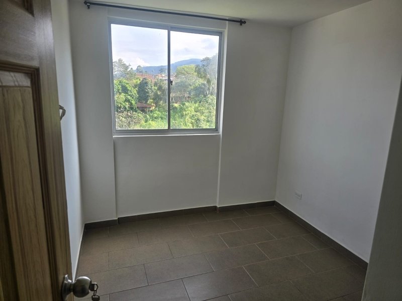 Apartamento para el arriendo en Medellín el codigo es 15747 Foto 7