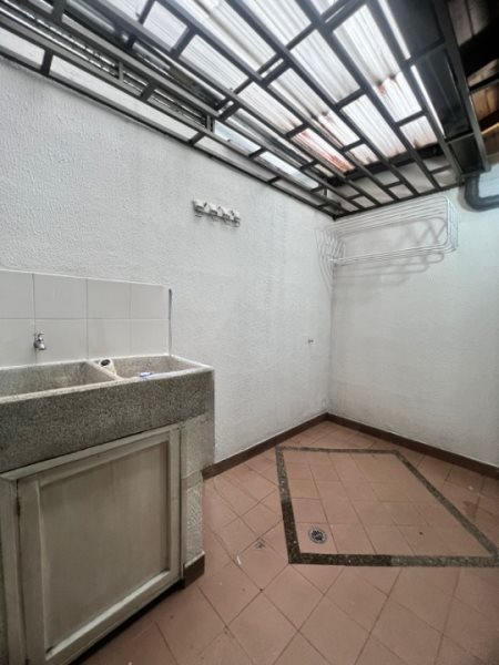 Casa para el arriendo en Envigado el codigo es 16785 Foto 19