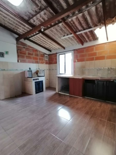 Casa para el arriendo en La Estrella - Ancon el codigo es 15679 Foto 2