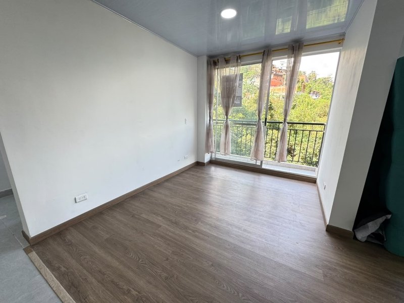 Apartamento para el arriendo en Sabaneta el codigo es 18055 Foto 4