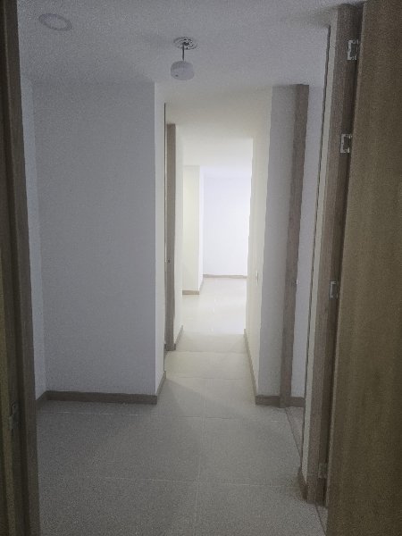 Apartamento para el arriendo en Envigado el codigo es 17990 Foto 6