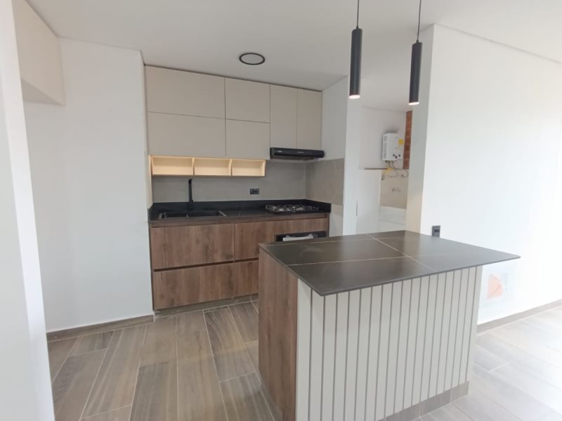 Apartamento para el arriendo en Itagüí el codigo es 16975 Foto 3