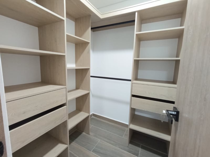 Apartamento para el arriendo en Itagüí el codigo es 16975 Foto 9