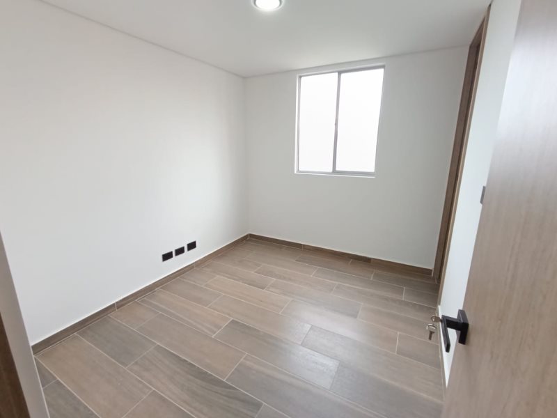 Apartamento para el arriendo en Itagüí el codigo es 16975 Foto 10