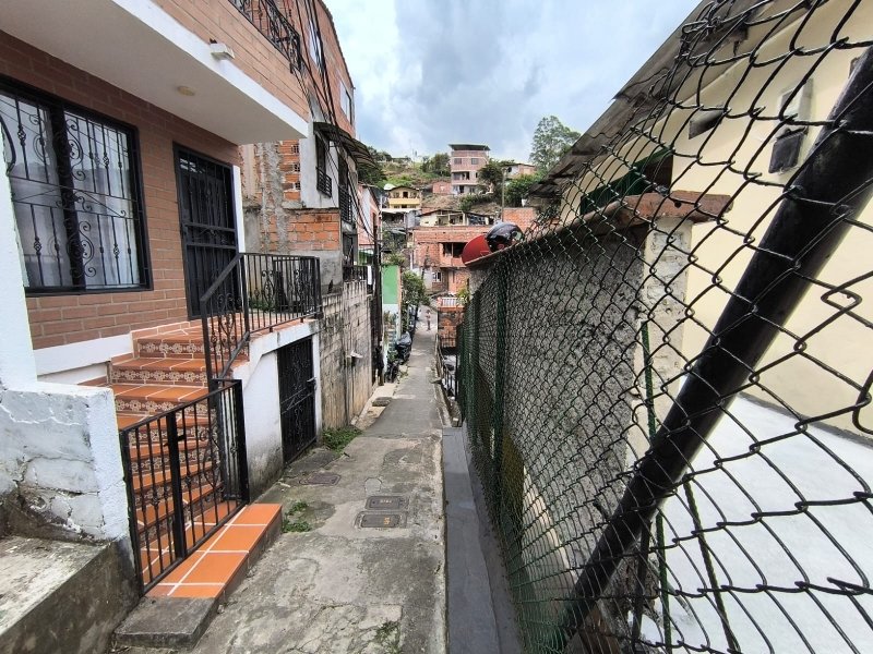 Casa para el arriendo en Sabaneta el codigo es 17752 Foto 12