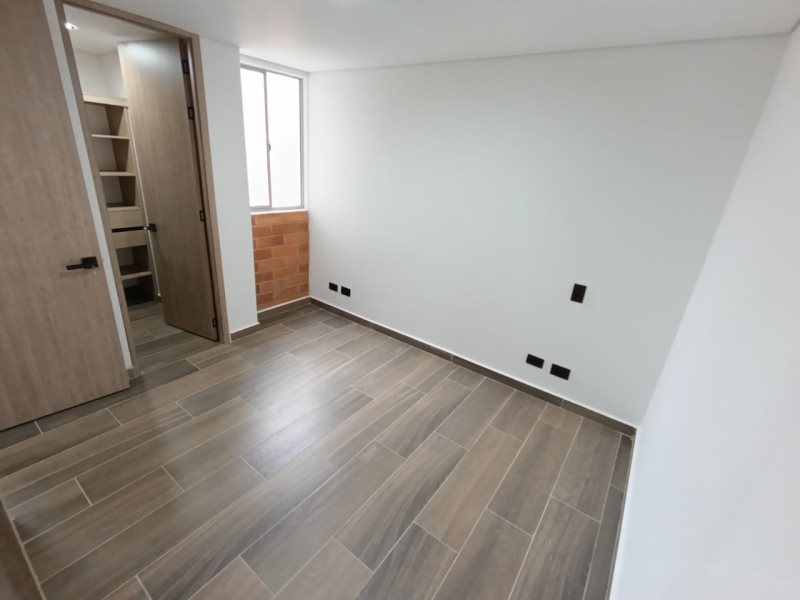 Apartamento para el arriendo en Itagüí el codigo es 16975 Foto 11