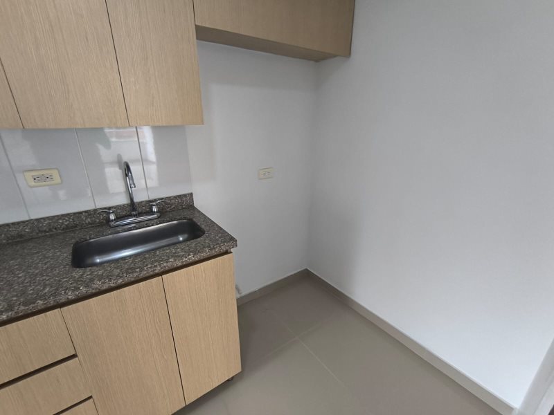 Apartamento para el arriendo en Sabaneta el codigo es 16770 Foto 3